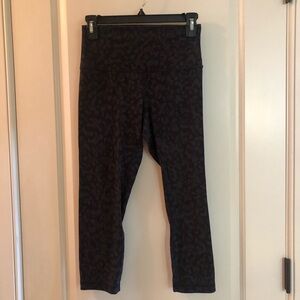 Lululemon. Leopard print leggings